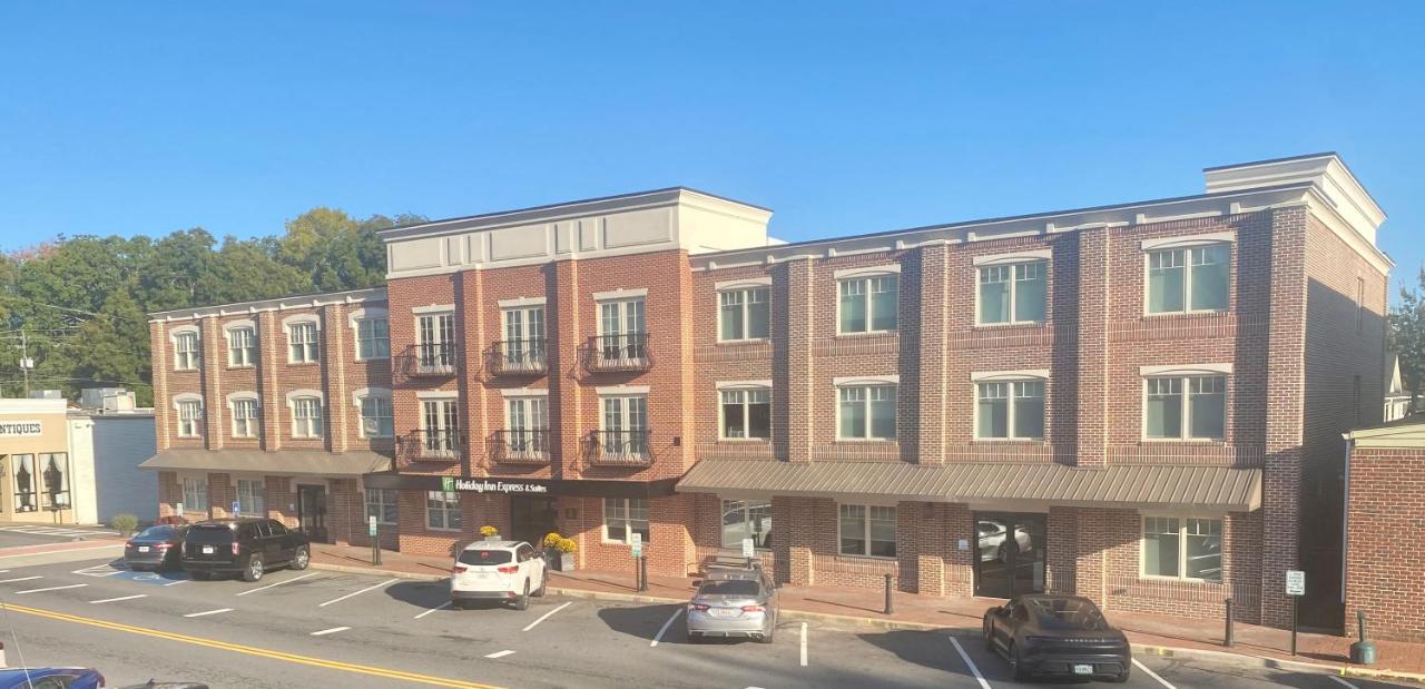 Holiday Inn Express & Suites - Dahlonega - University Area By Ihg Exteriér fotografie